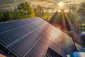 Innovatives Online-Kalkulationstool für PV-Reinigung